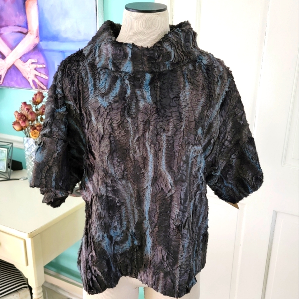 Ivy Jane Faux Fur Top